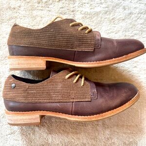 Cat women’s Tally Oxford shoes size 7